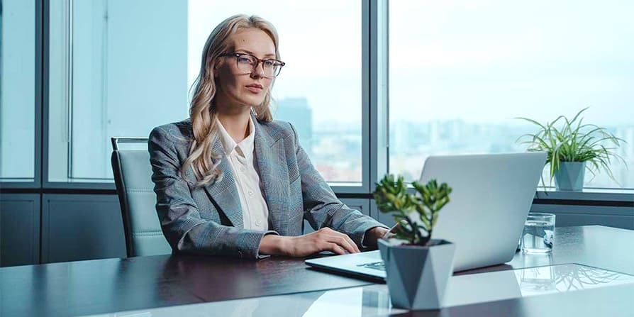 C-suite COO